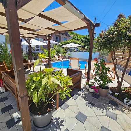 Villa Pegasus Pestani Ohrid Bagian luar foto