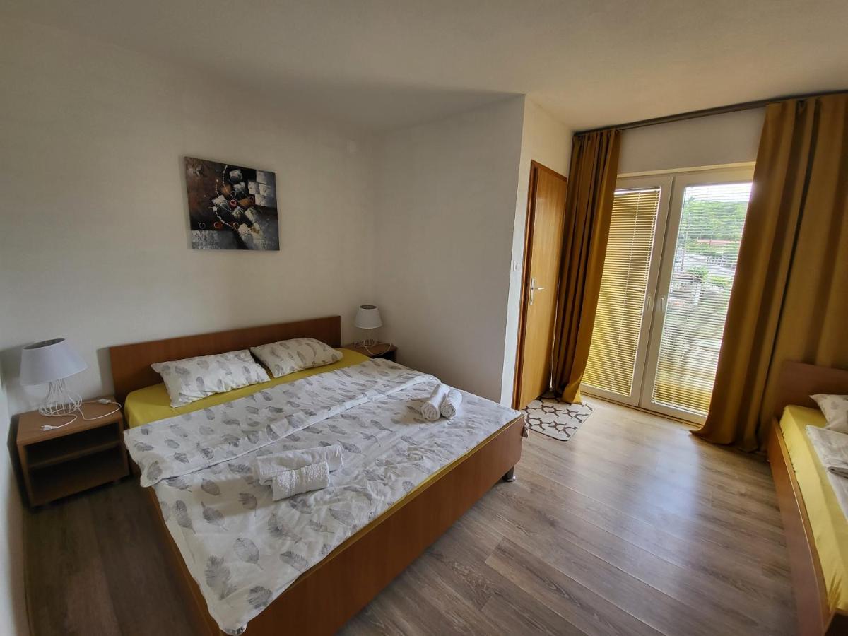 Villa Pegasus Pestani Ohrid Bagian luar foto