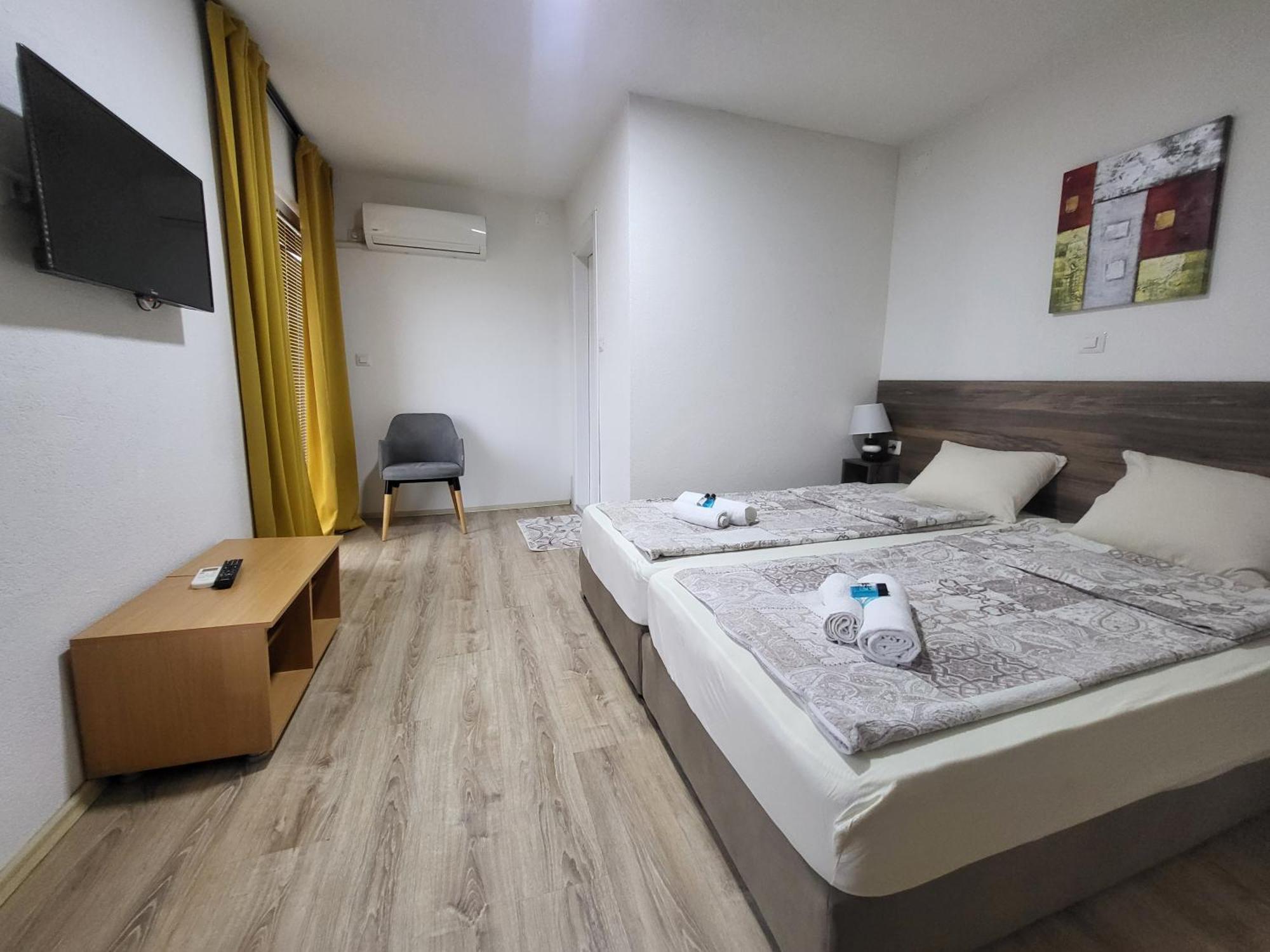 Villa Pegasus Pestani Ohrid Bagian luar foto