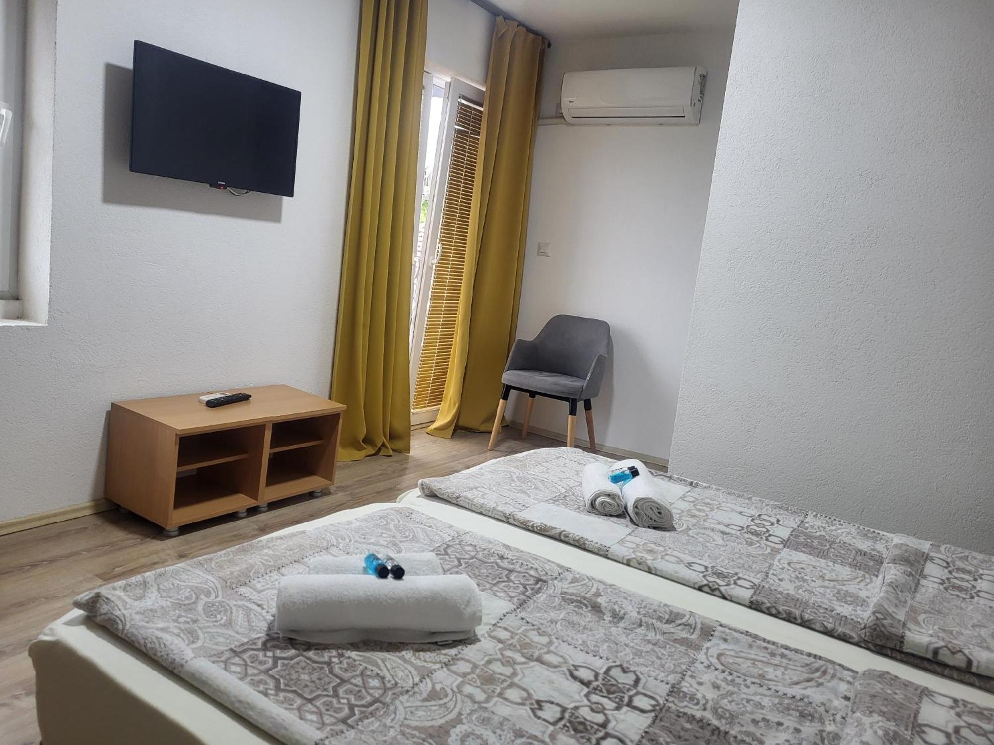 Villa Pegasus Pestani Ohrid Bagian luar foto