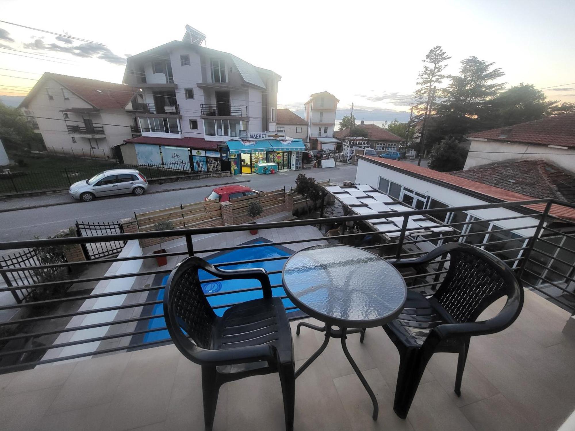Villa Pegasus Pestani Ohrid Bagian luar foto