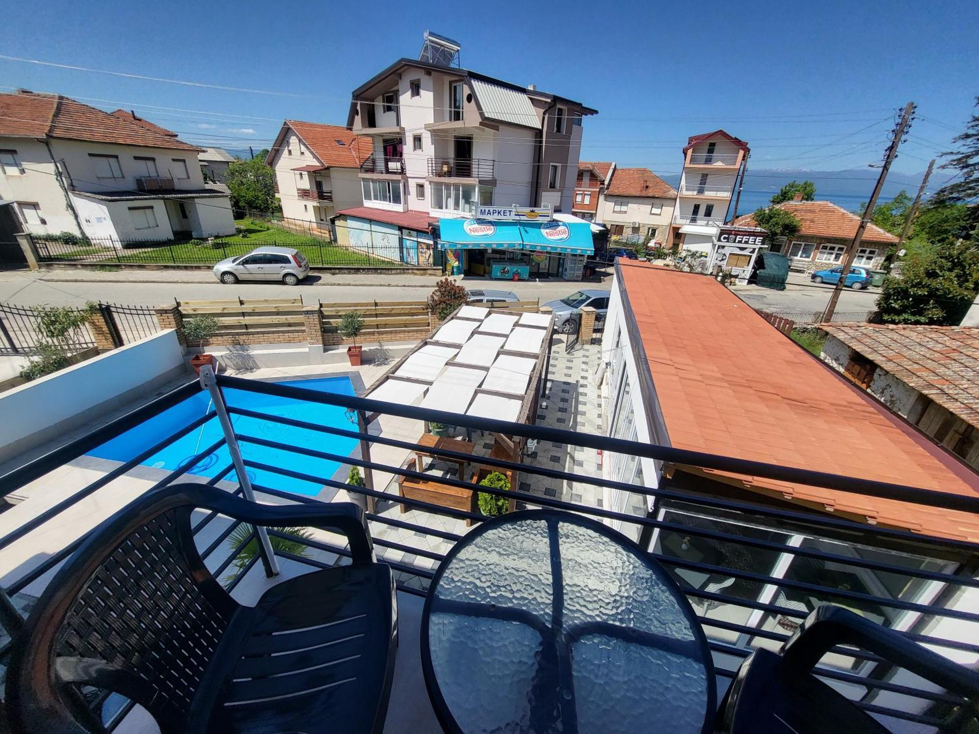 Villa Pegasus Pestani Ohrid Bagian luar foto